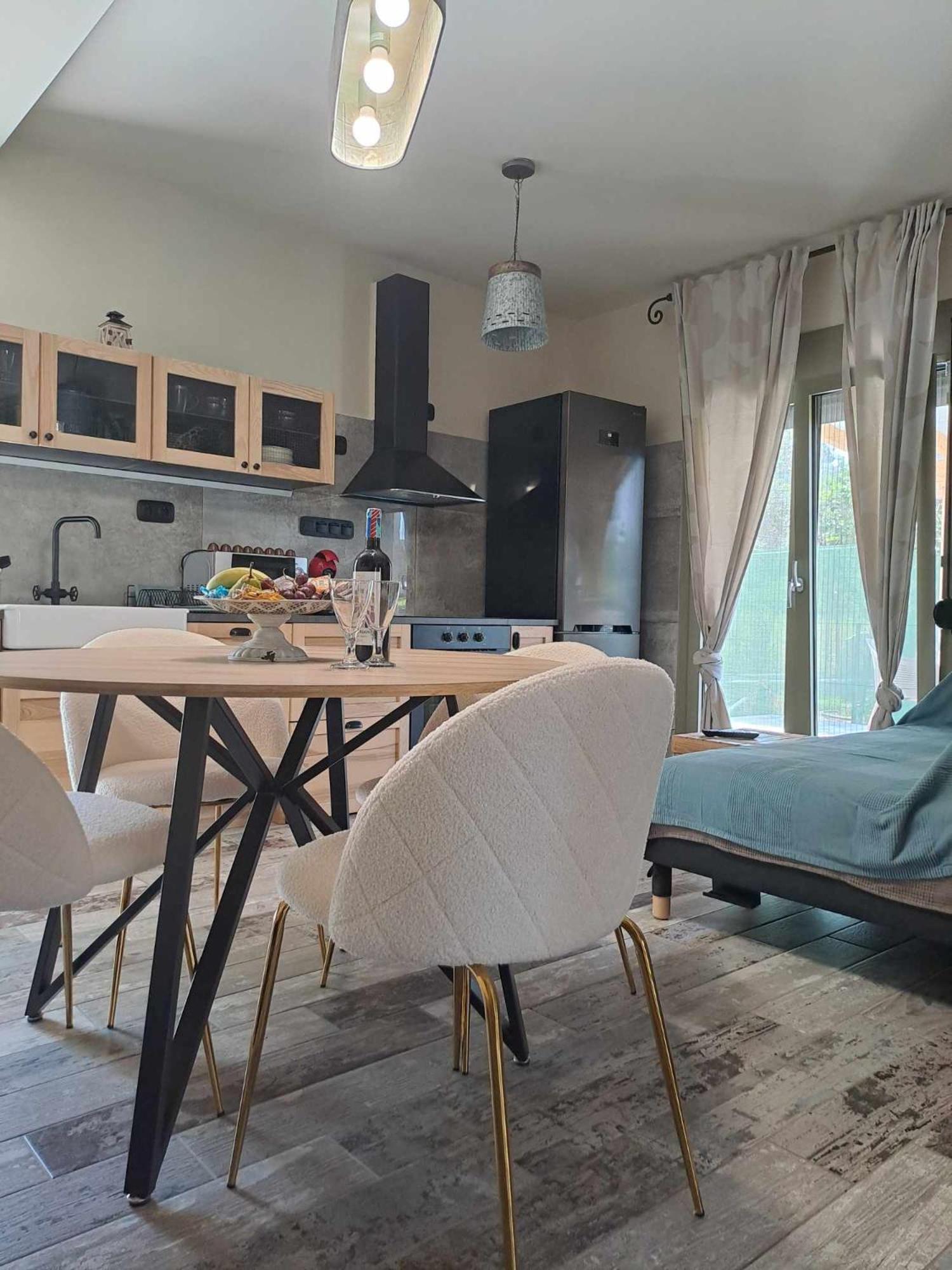 Kt Villa Трулос Екстериор снимка